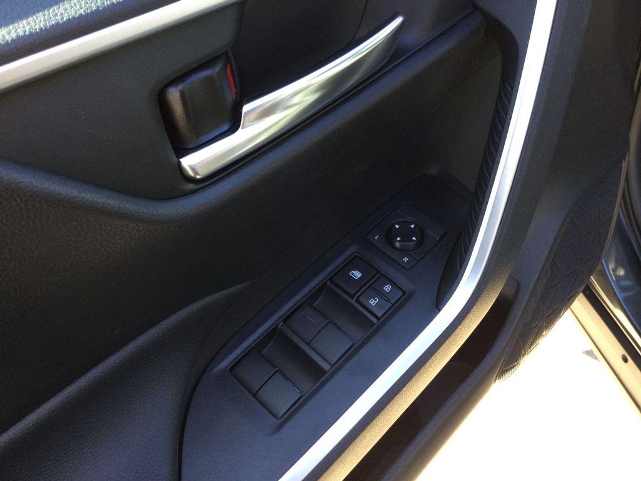 2021 Toyota RAV4 XLE-4