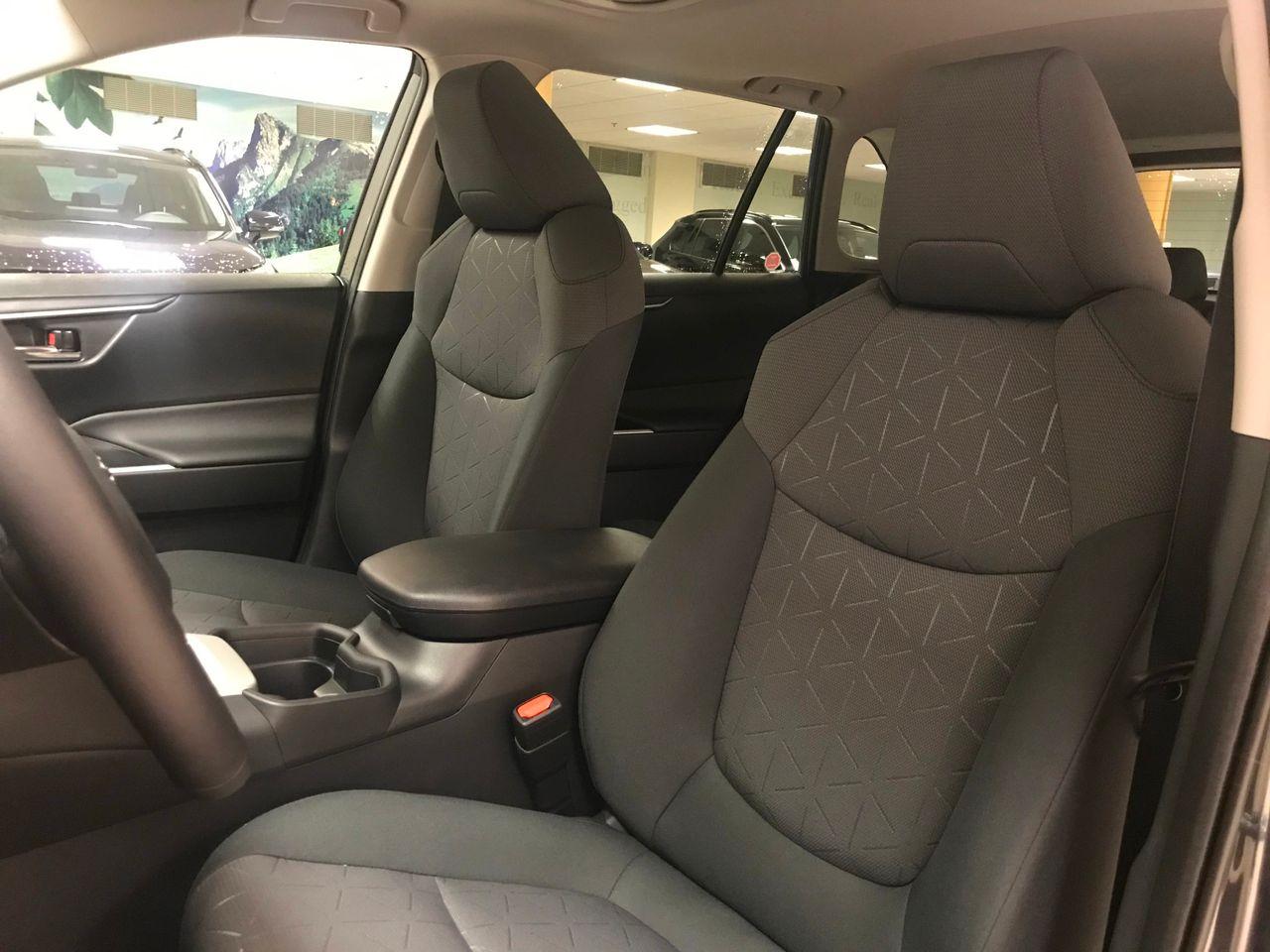2021 Toyota RAV4 XLE-2