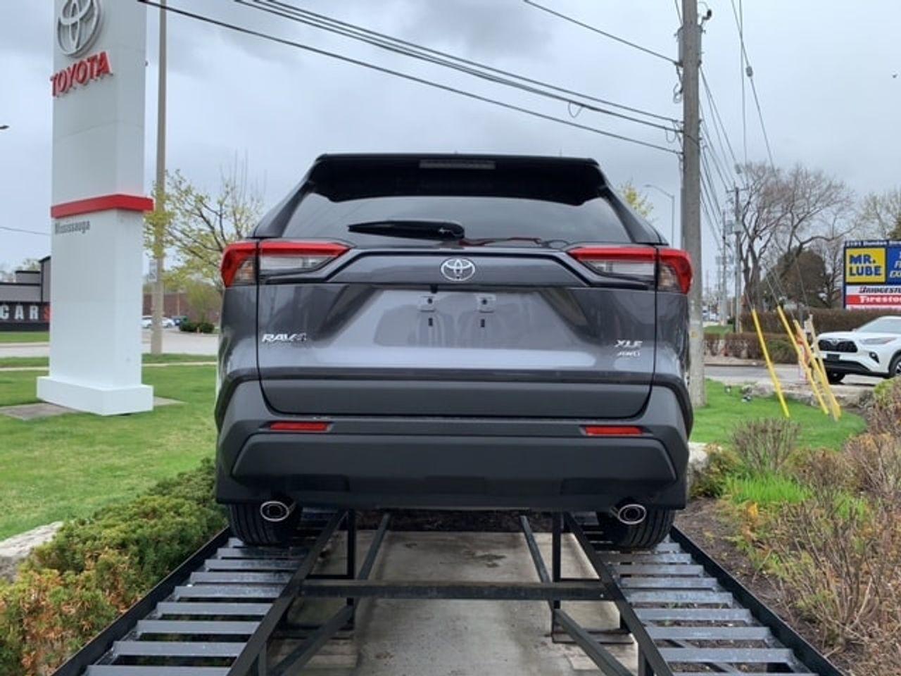 2021 Toyota RAV4 XLE-3