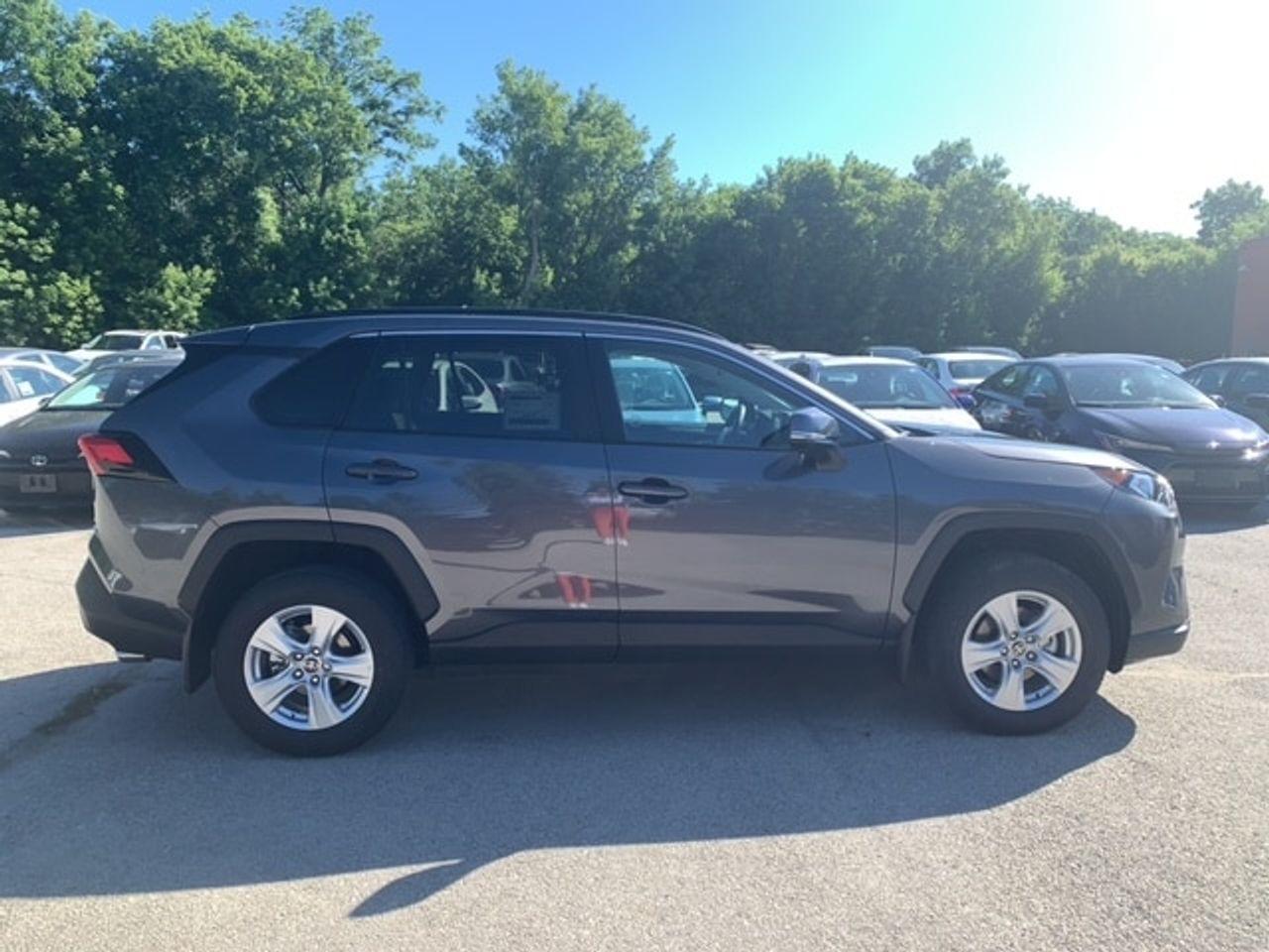 2021 Toyota RAV4 XLE-4