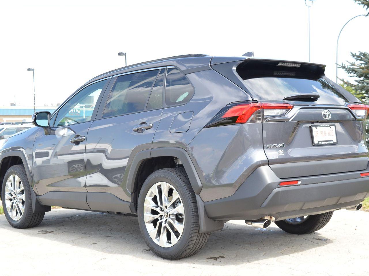 2021 Toyota RAV4 XLE-2