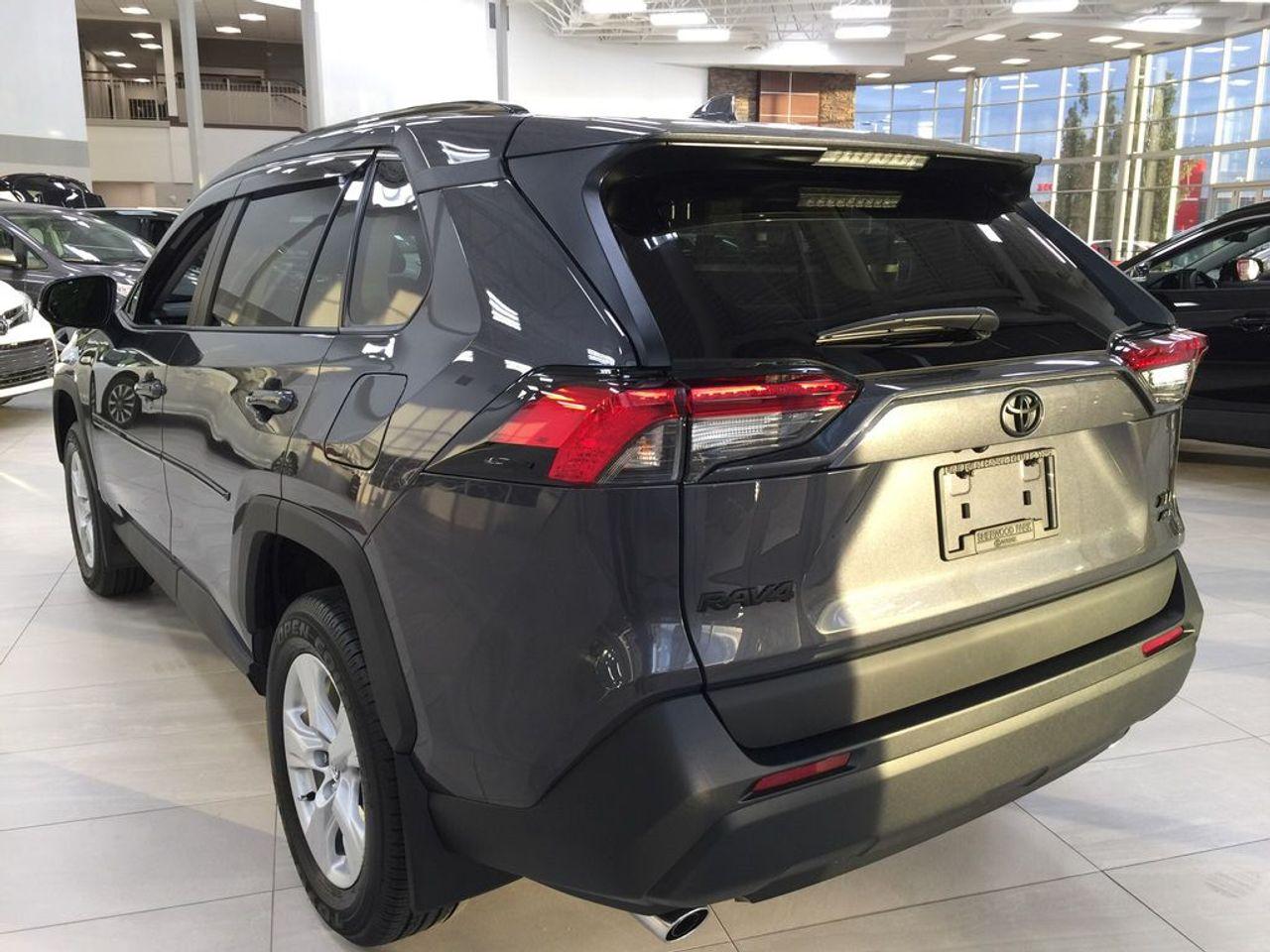 2021 Toyota RAV4 XLE-4