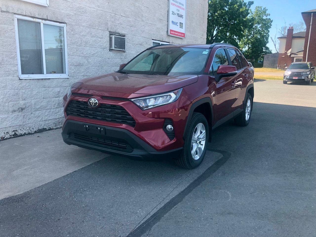 2021 Toyota RAV4 XLE-0