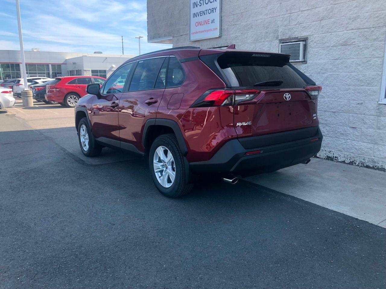 2021 Toyota RAV4 XLE-3