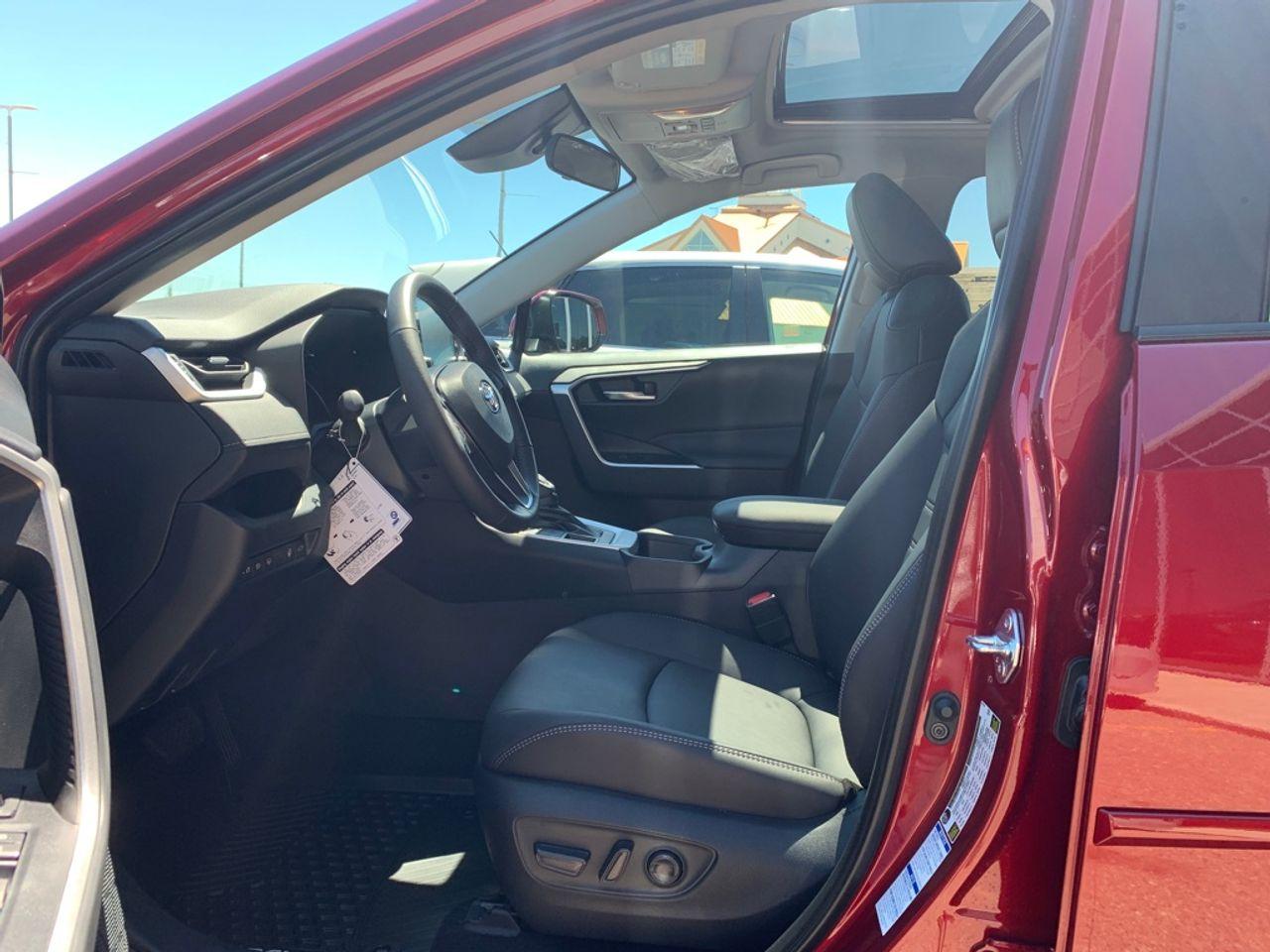 2021 Toyota RAV4 XLE-3