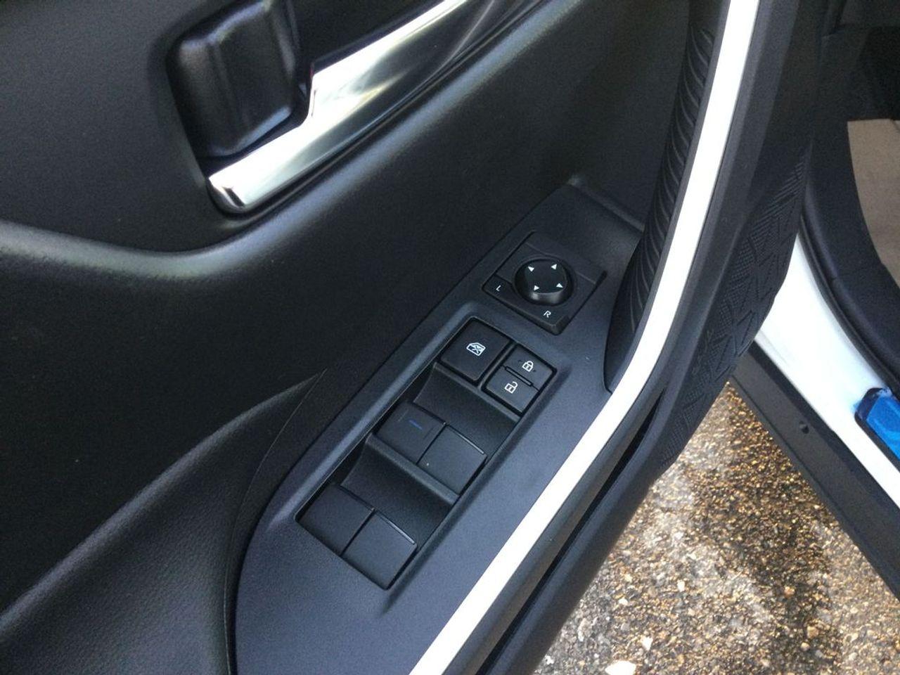 2021 Toyota RAV4 XLE-4