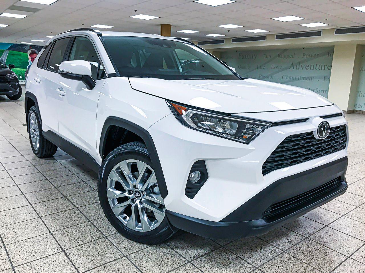 2021 Toyota RAV4 XLE-0
