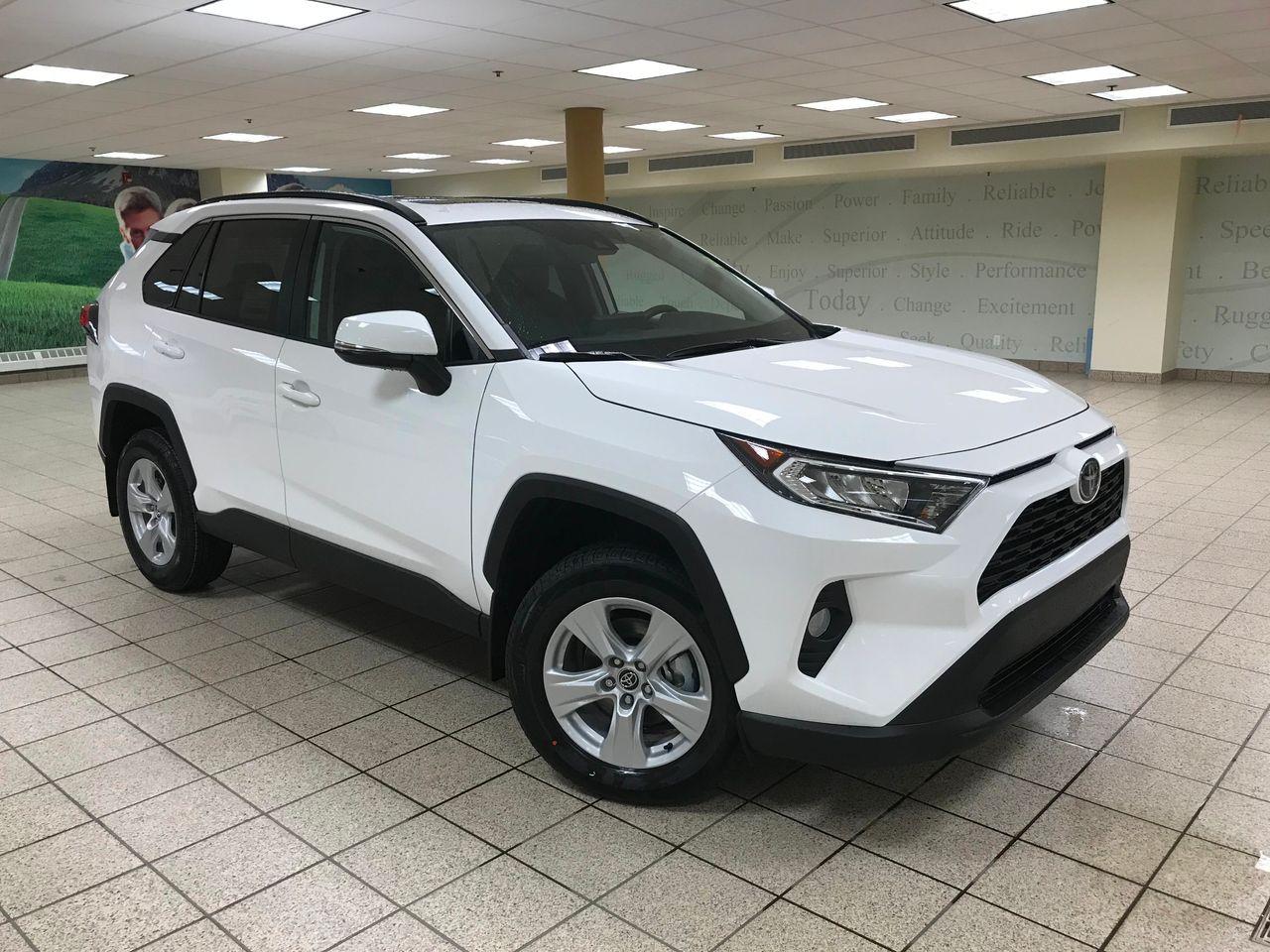 2021 Toyota RAV4 XLE-0