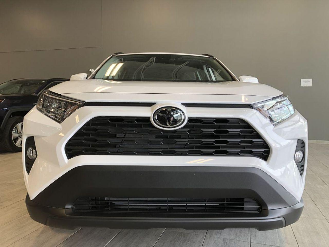 2021 Toyota RAV4 XLE-2