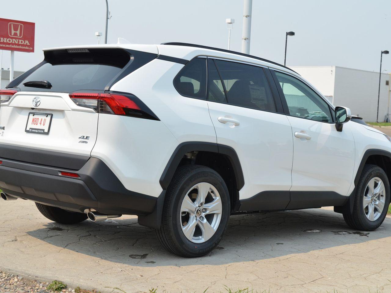 2021 Toyota RAV4 XLE-3