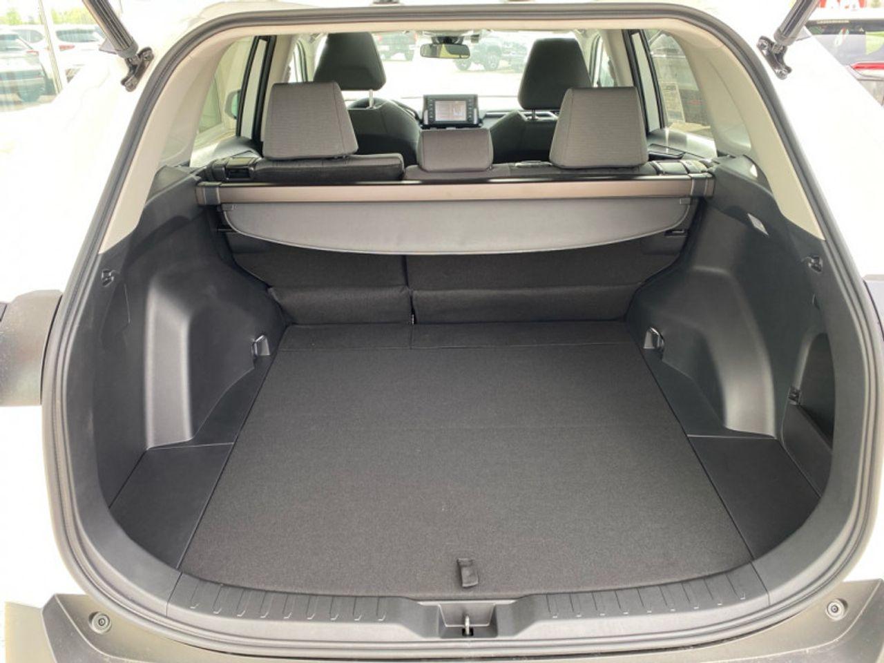 2021 Toyota RAV4 XLE-4