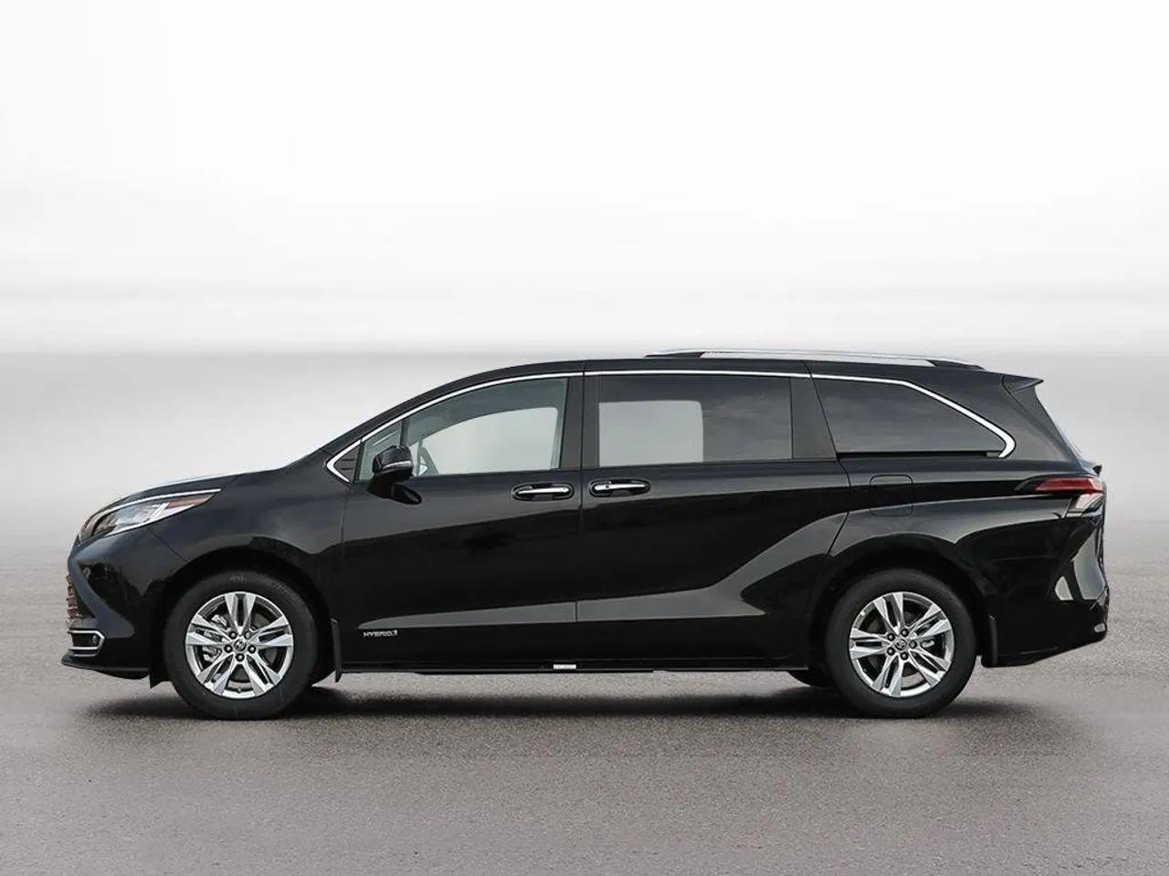 2021 Toyota Sienna Limited-4