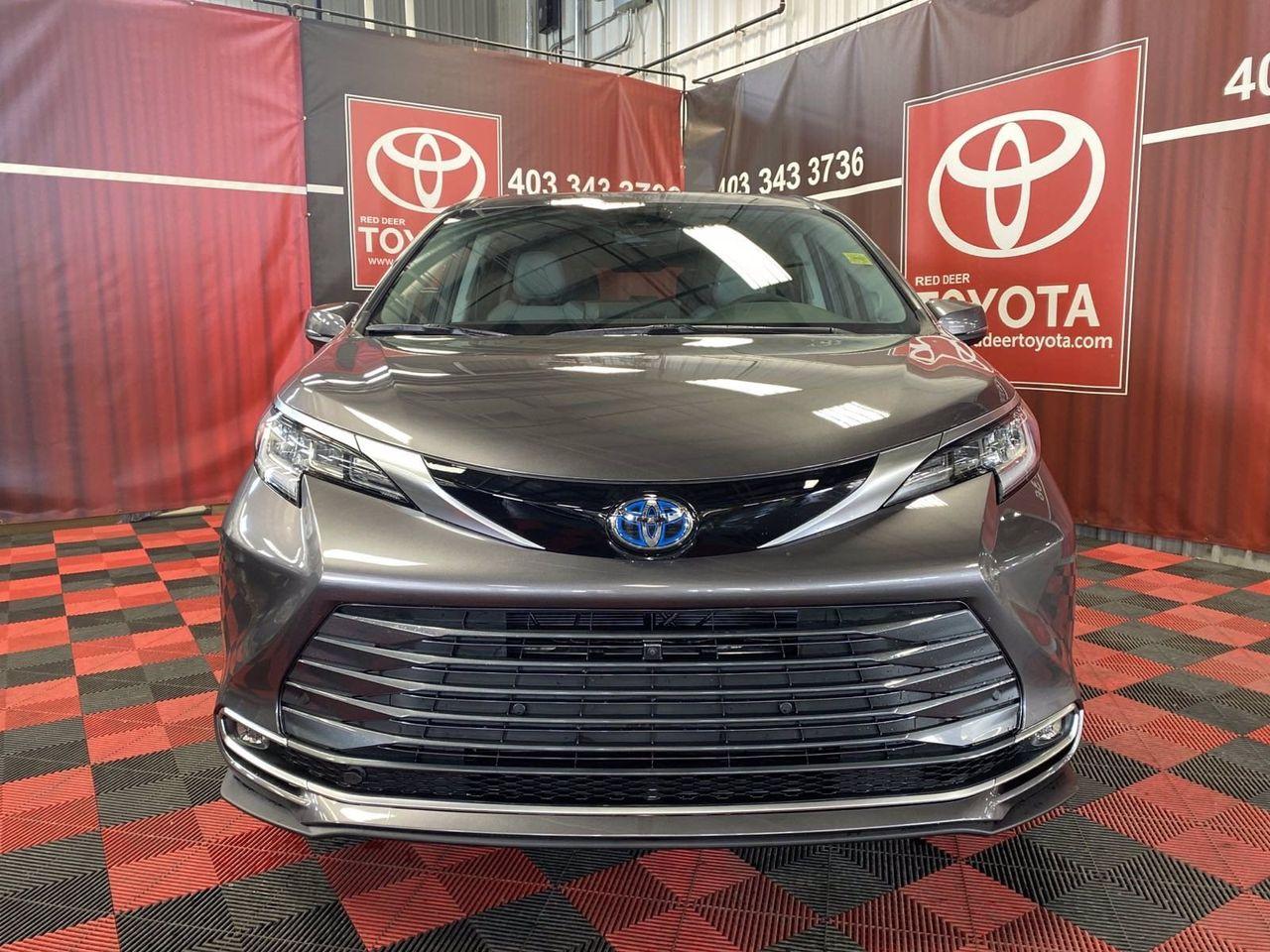 2021 Toyota Sienna Limited-3