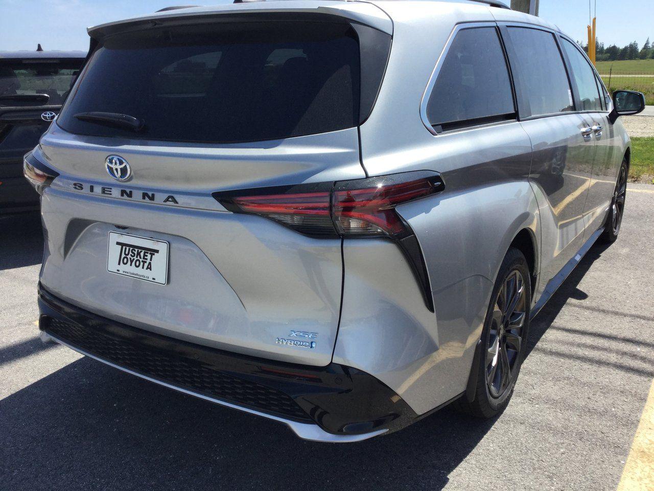2021 Toyota Sienna XSE-2