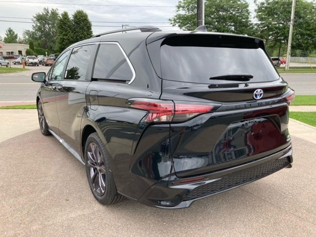 2021 Toyota Sienna XSE-3