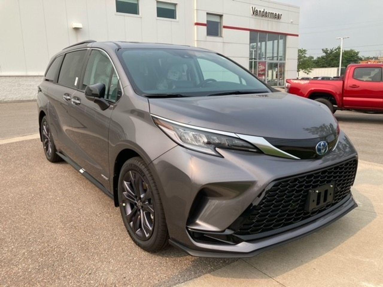 2021 Toyota Sienna XSE-2