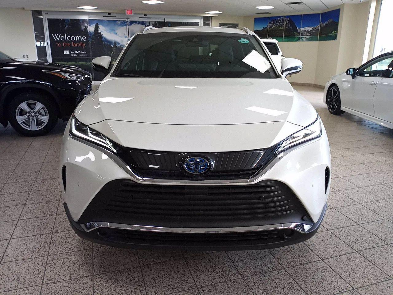 2021 Toyota Venza XLE Hybrid-1