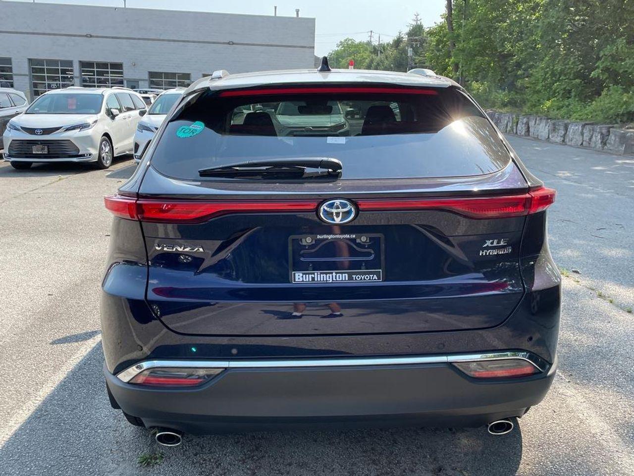 2021 Toyota Venza LE-4