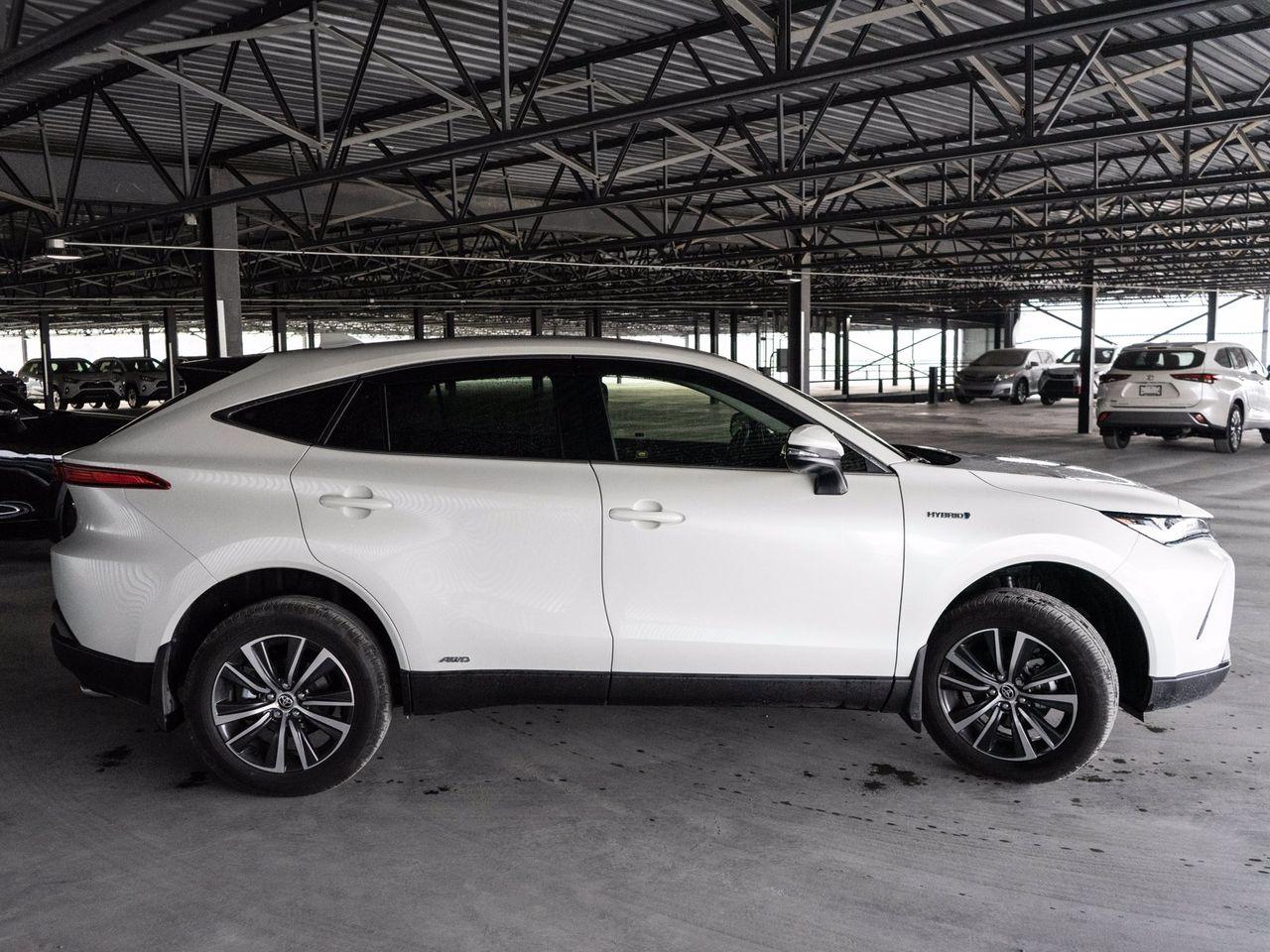 2021 Toyota Venza LE-4