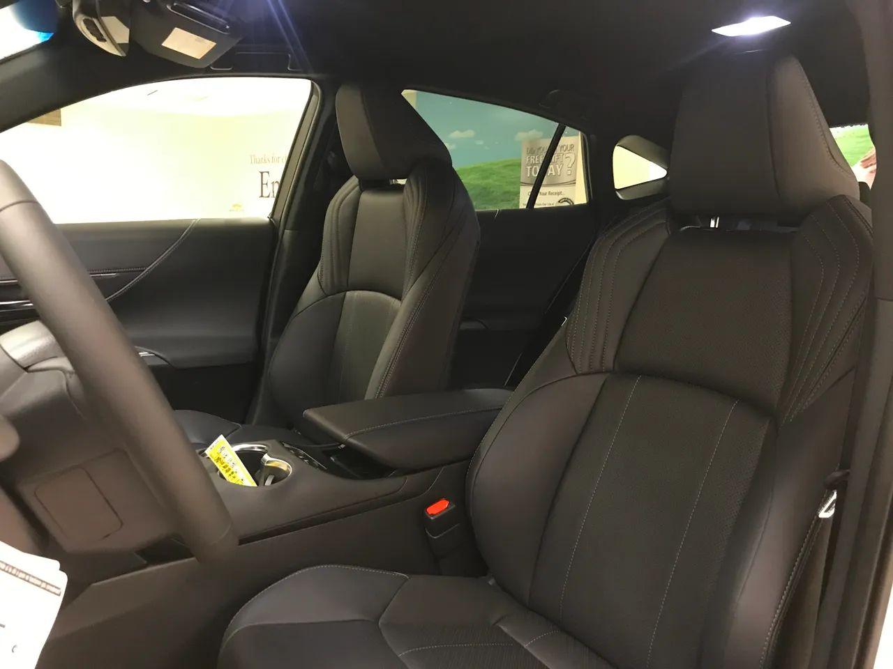 2021 Toyota Venza XLE-2