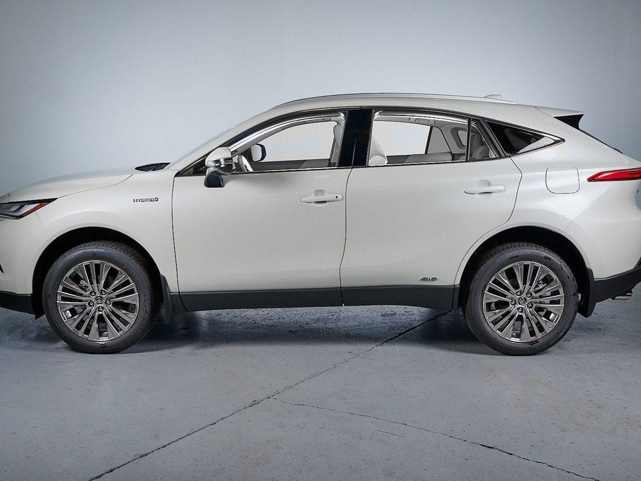 2021 Toyota Venza XLE-4
