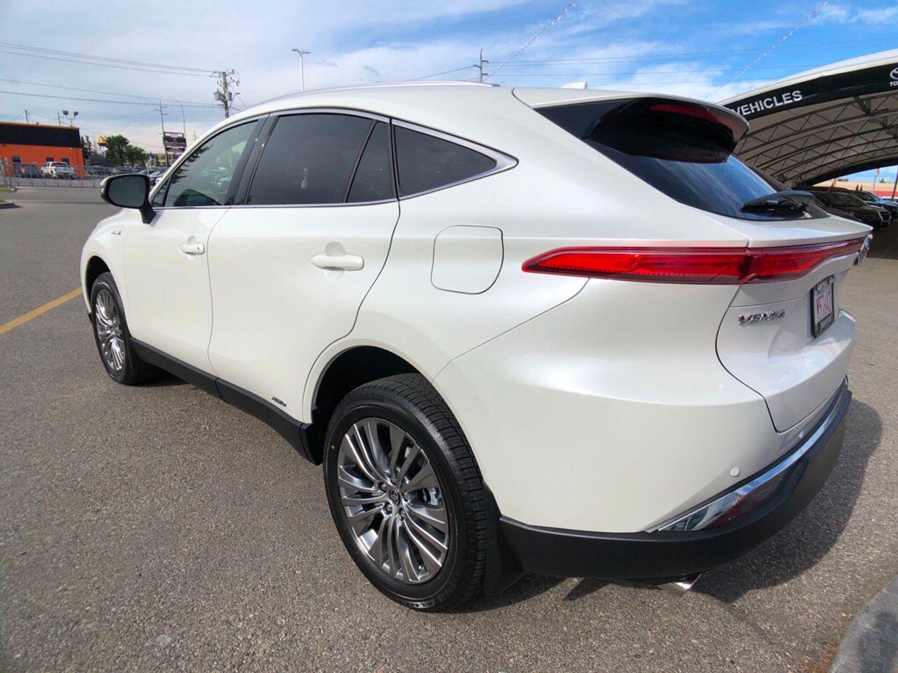 2021 Toyota Venza XLE-4