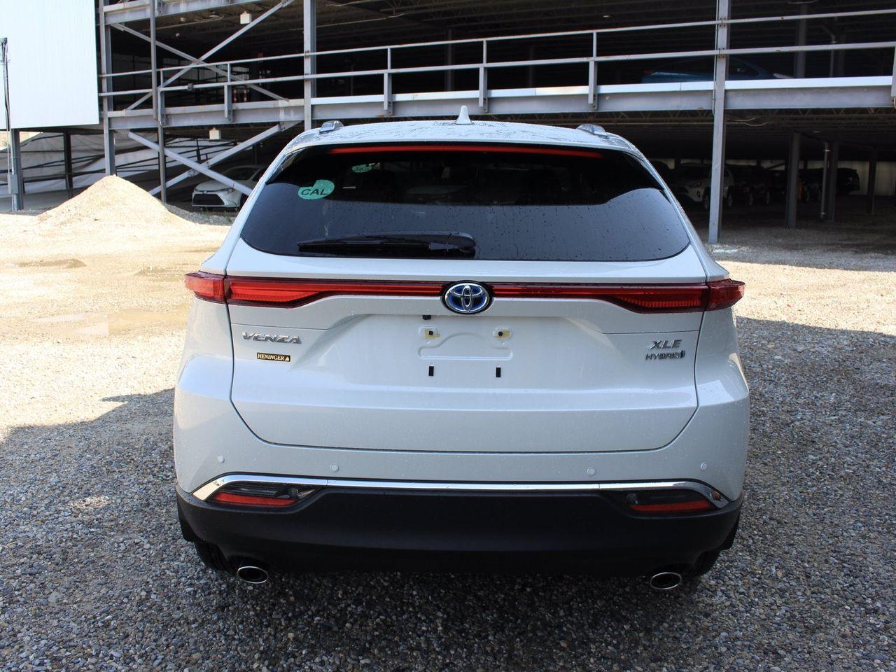 2021 Toyota Venza XLE-4