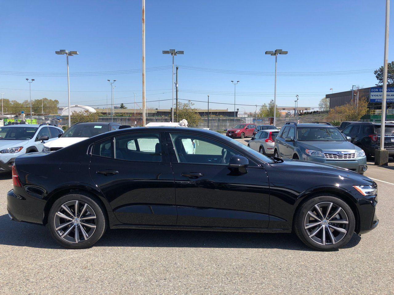 2021 Volvo S-60 T5 R-Design-4