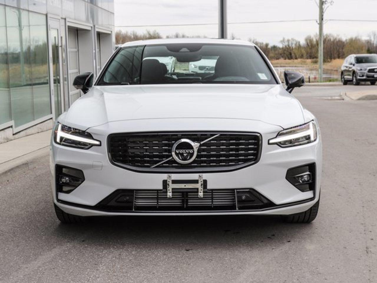 2021 Volvo S-60 T5 R-Design-2