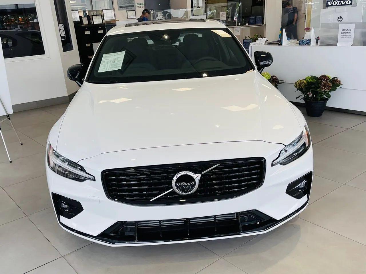 2021 Volvo S-60 T5 R-Design-2