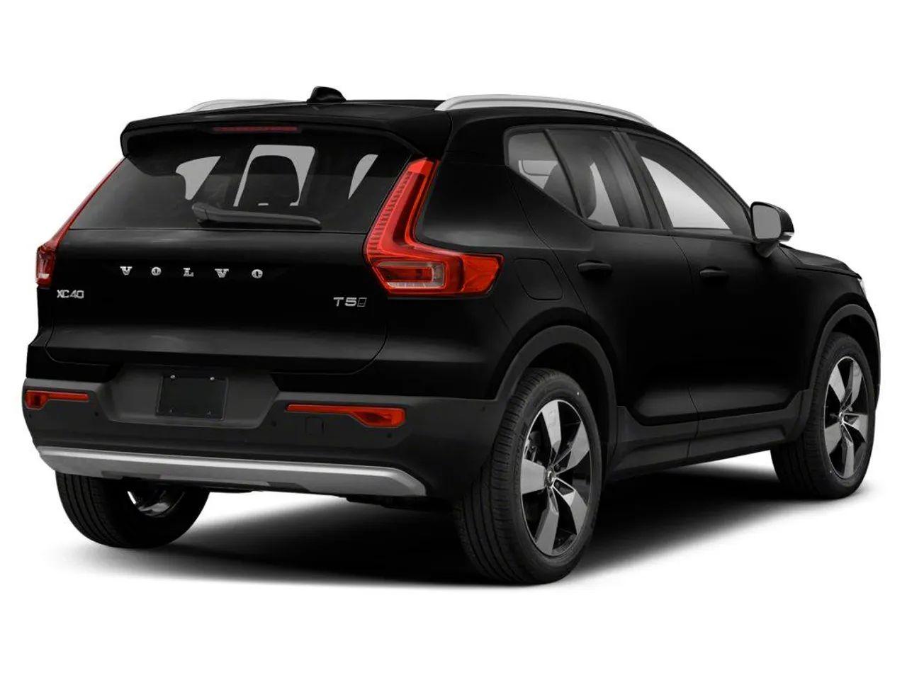 2021 Volvo XC40 Momentum-2