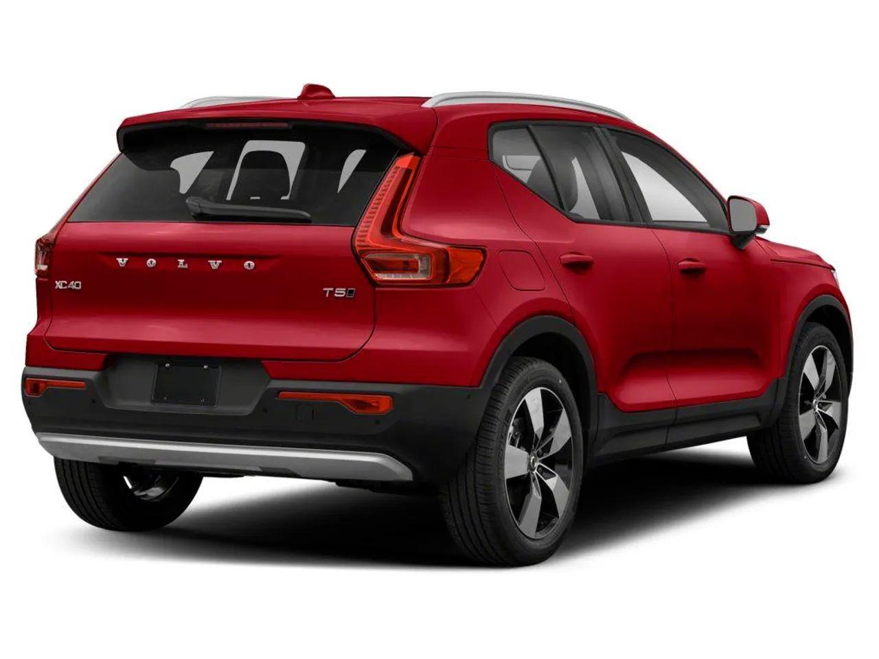 2021 Volvo XC40 Momentum-2