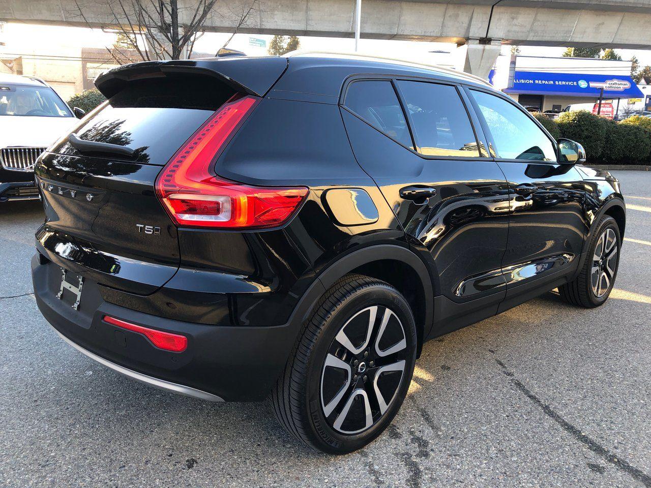 2021 Volvo XC40 Momentum-4