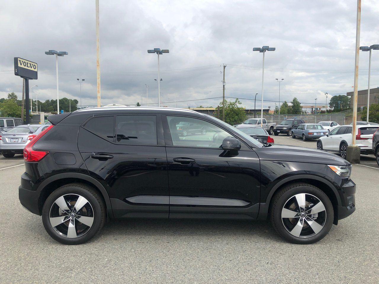 2021 Volvo XC40 Momentum-4