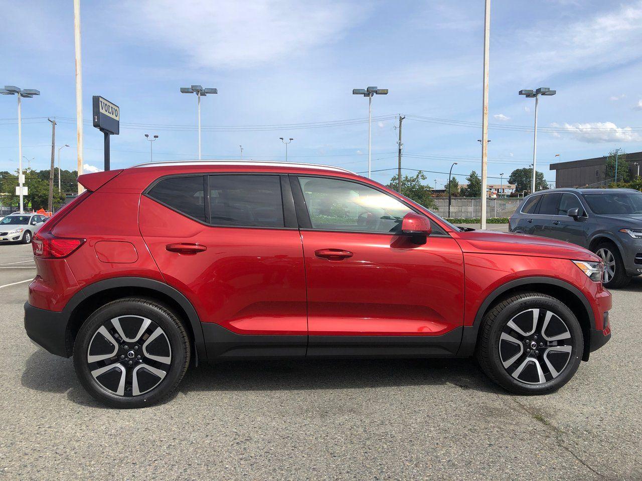 2021 Volvo XC40 Momentum-4