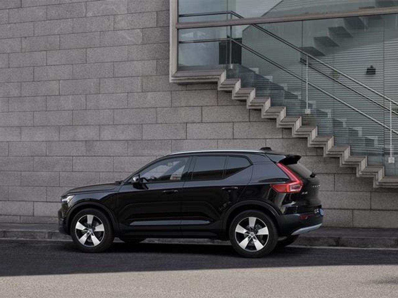 2021 Volvo XC40 Momentum-4