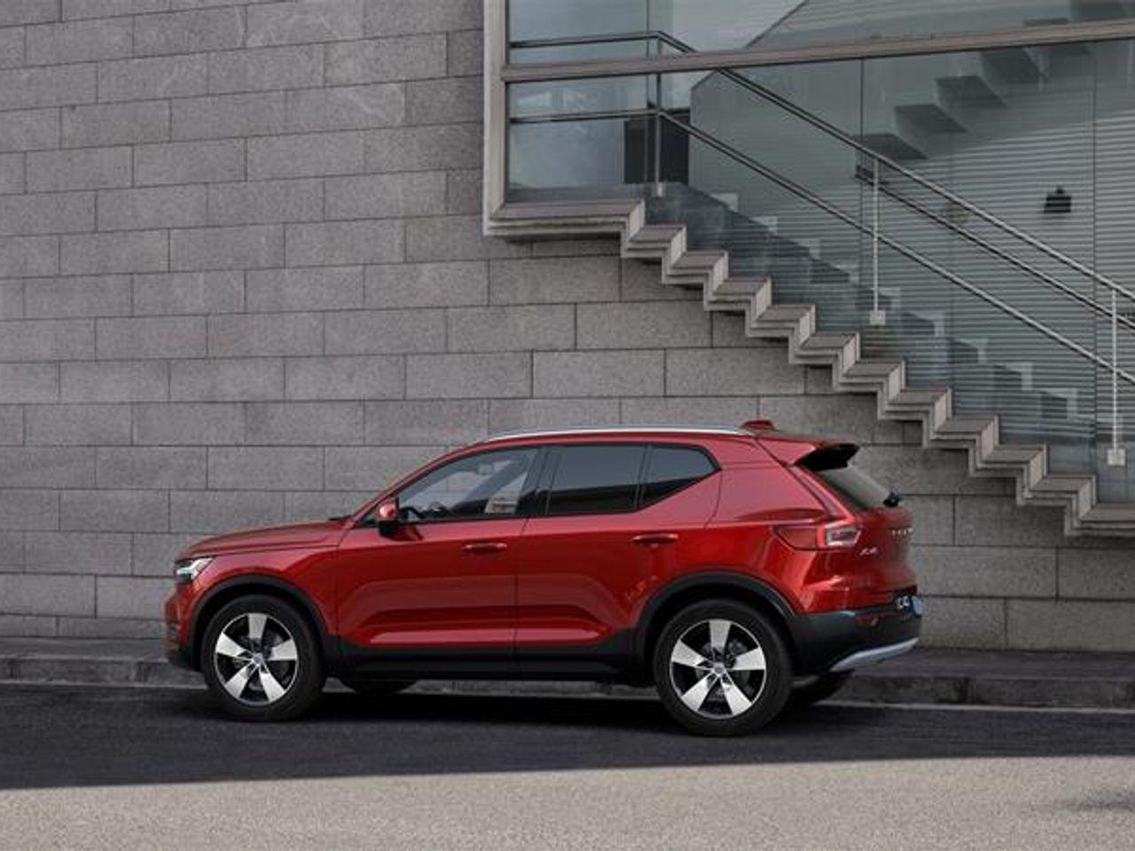 2021 Volvo XC40 Momentum-4