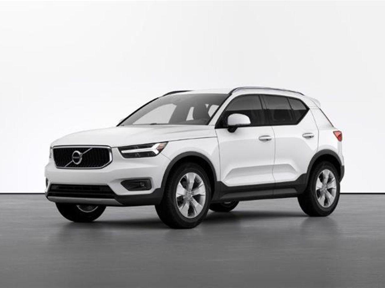 2021 Volvo XC40 Momentum-0