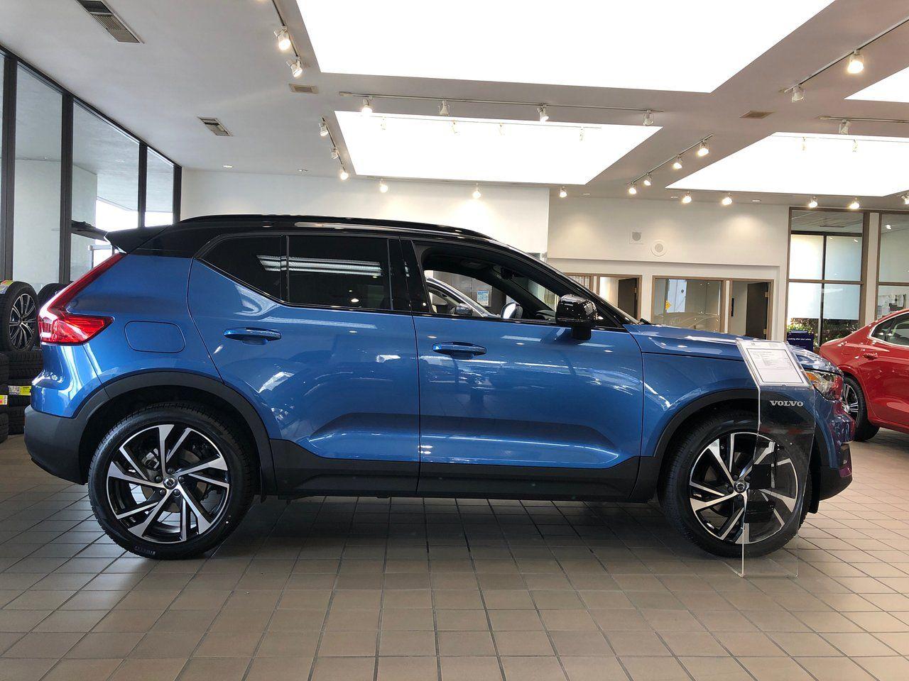 2021 Volvo XC40 R-Design-4