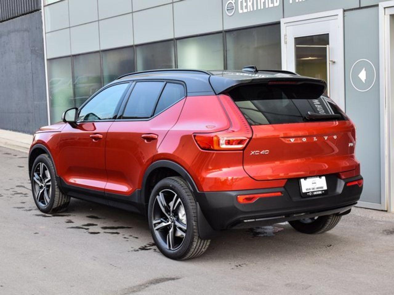 2021 Volvo XC40 R-Design-4