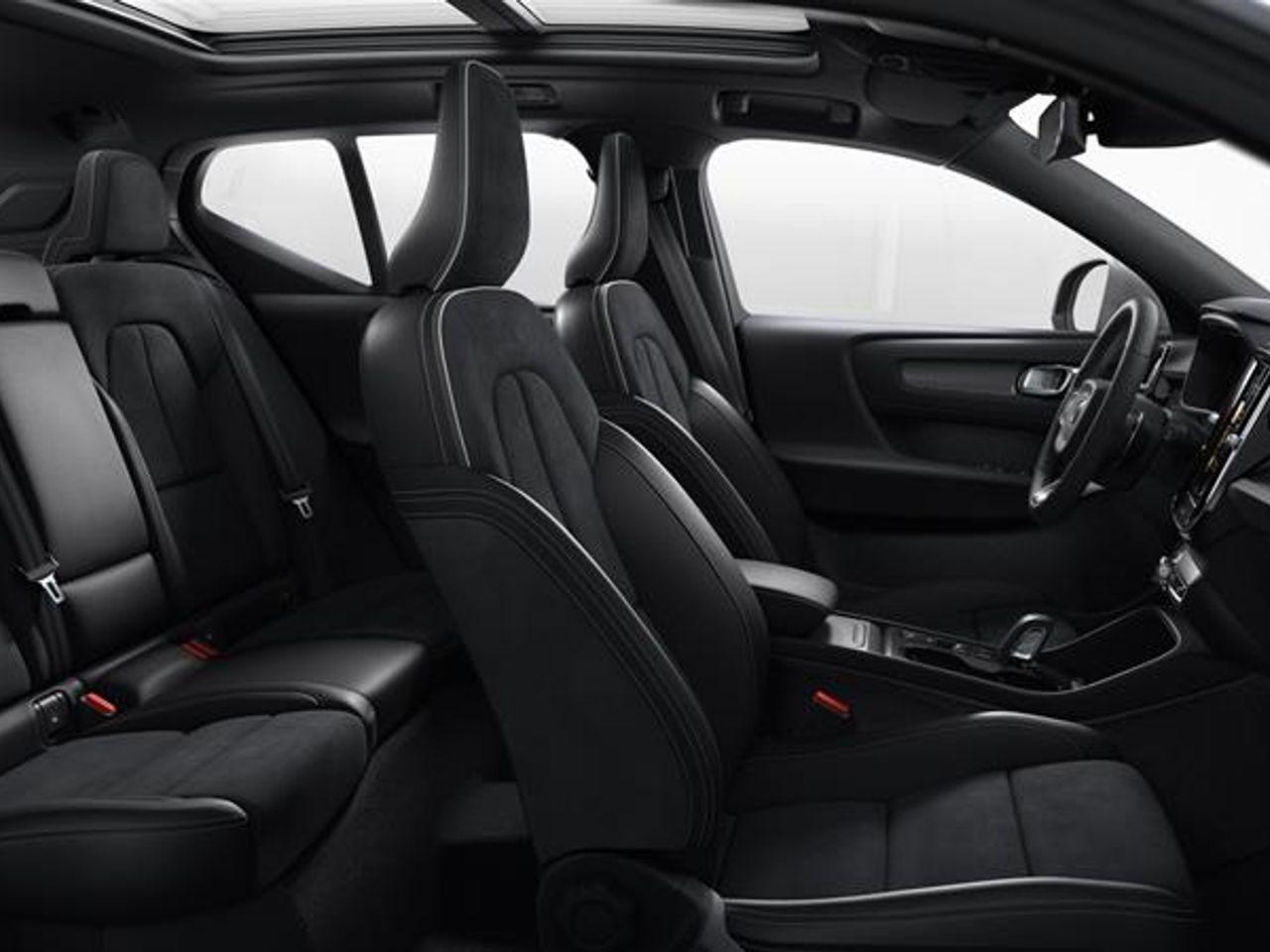 2021 Volvo XC40 R-Design-2