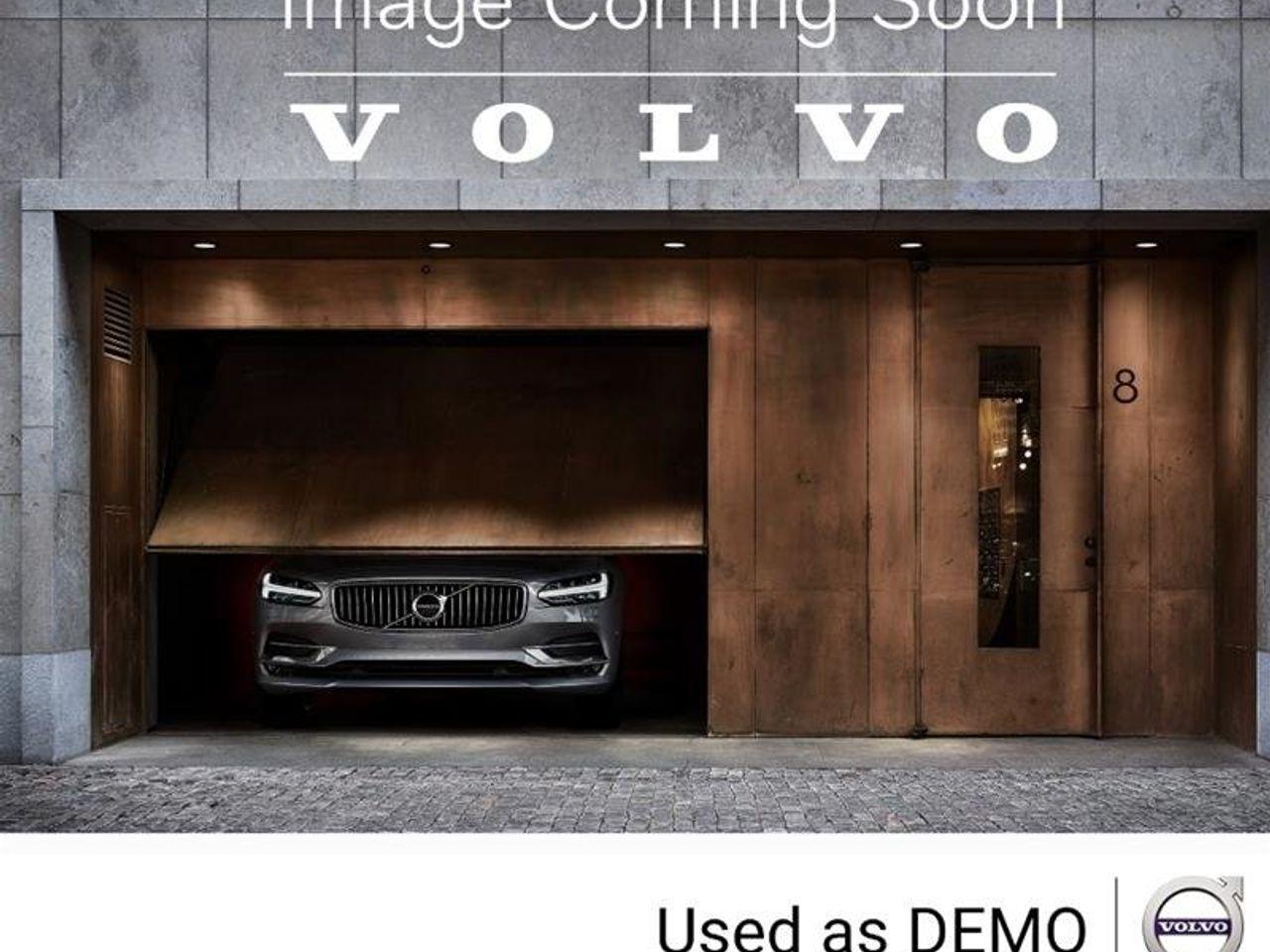 2021 Volvo XC40 T4 Momentum-1