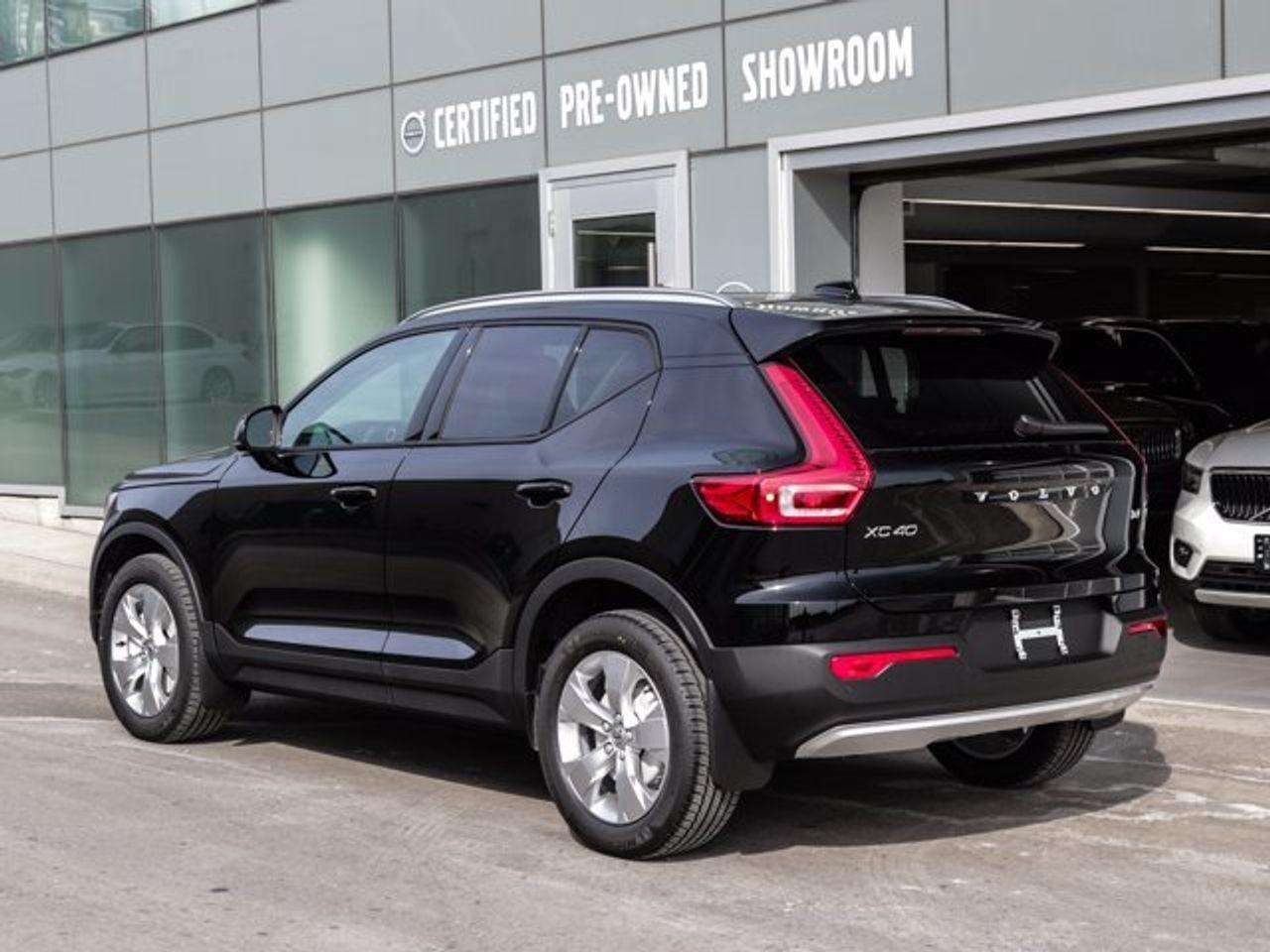 2021 Volvo XC40 T4 Momentum-4