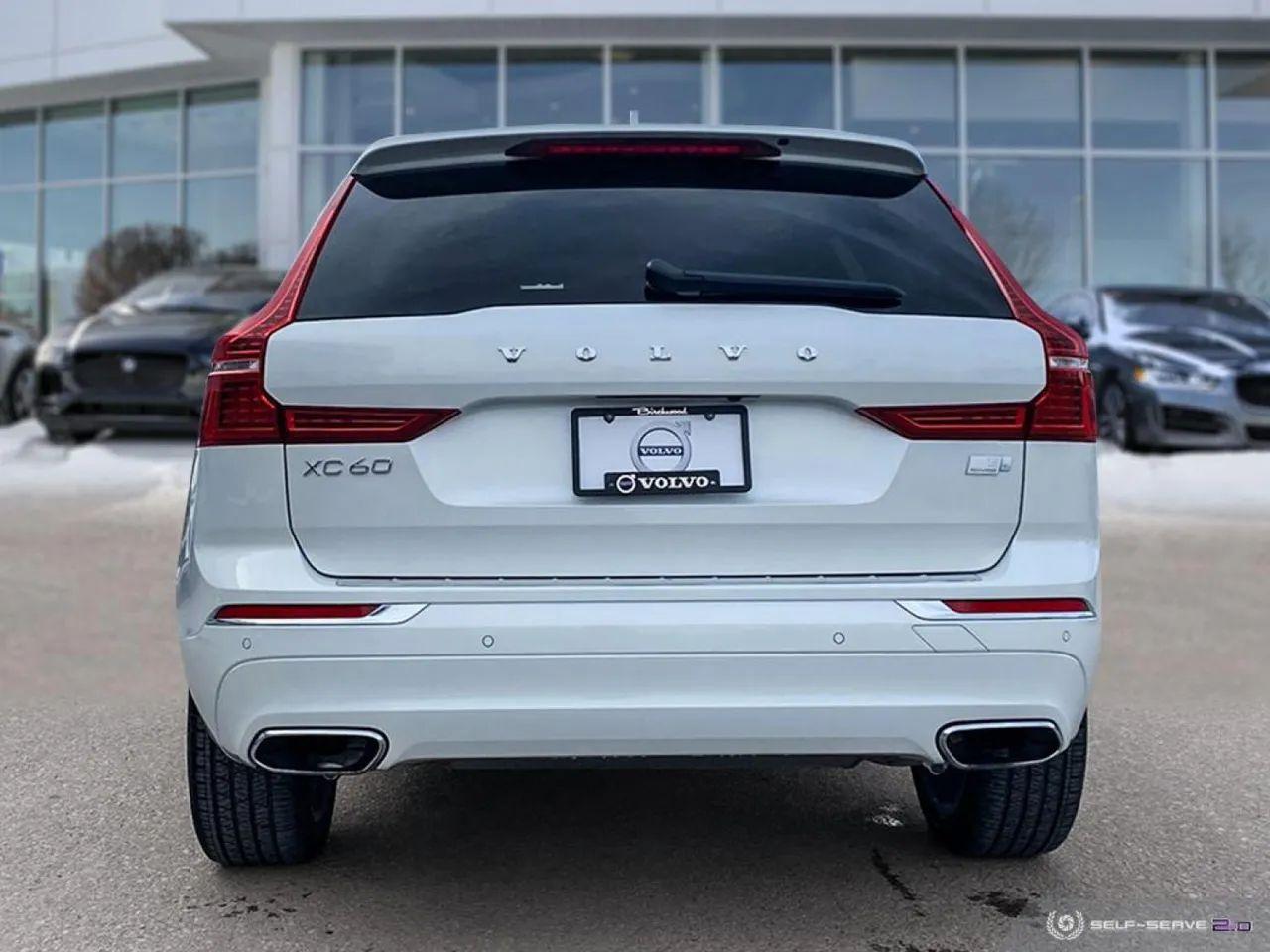 2021 Volvo XC60 Momentum-3