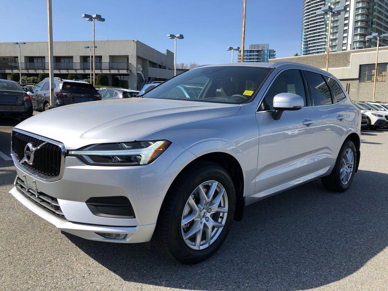 2021 Volvo XC60 Momentum-1
