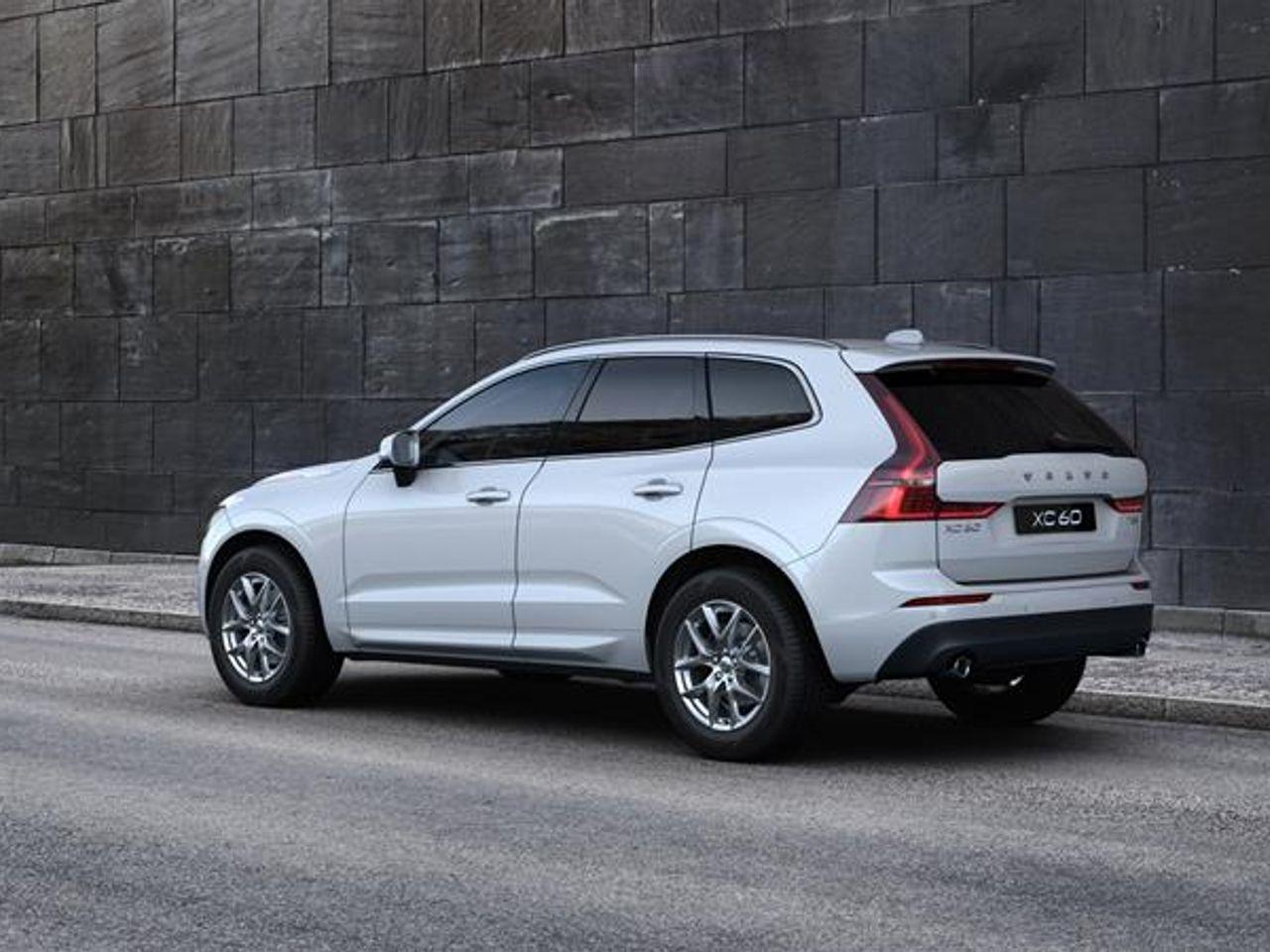 2021 Volvo XC60 Momentum-4