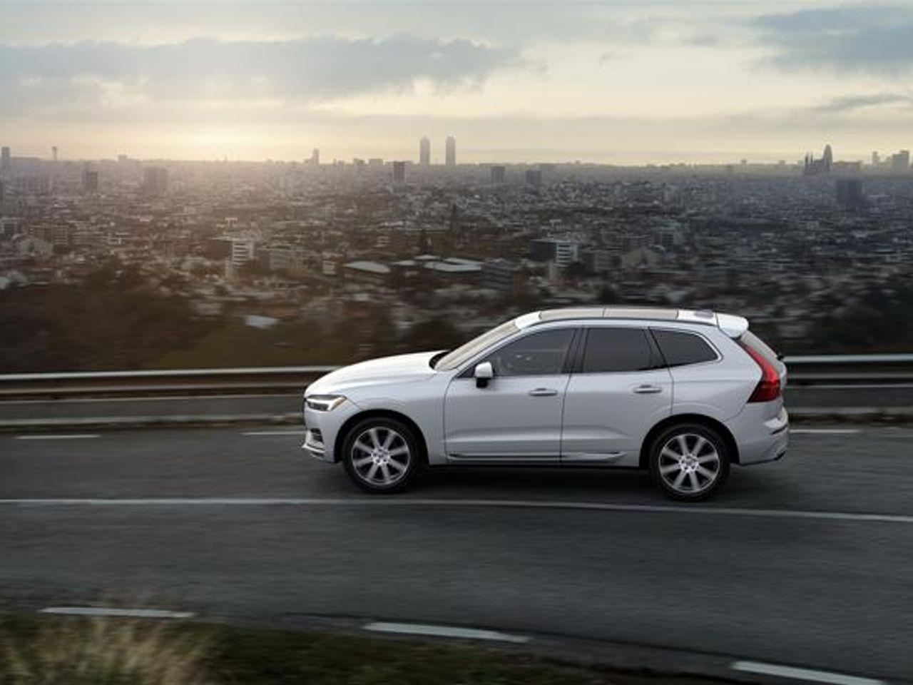 2021 Volvo XC60 Momentum-2