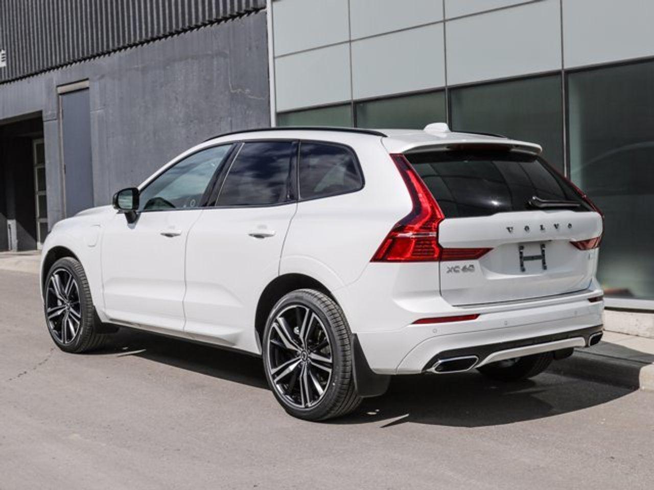2021 Volvo XC60 R-Design-4