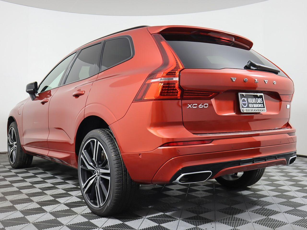 2021 Volvo XC60 R-Design-4
