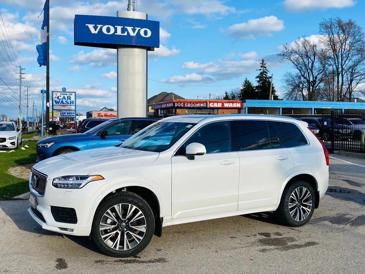 2021 Volvo XC90 Momentum-1